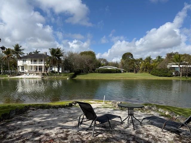 11820 SW 69th Ct Unit: *