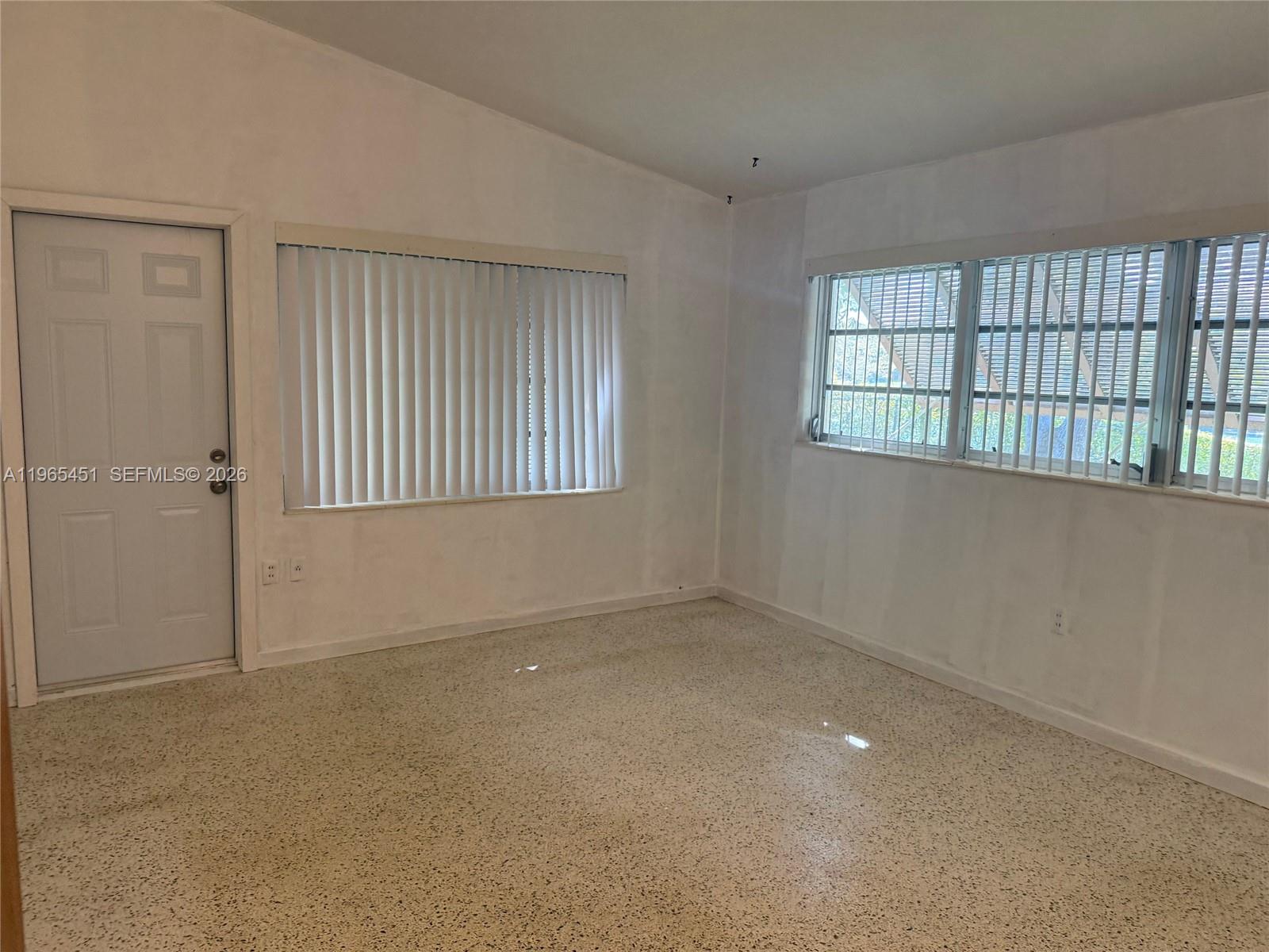 11820 SW 69th Ct Unit: *