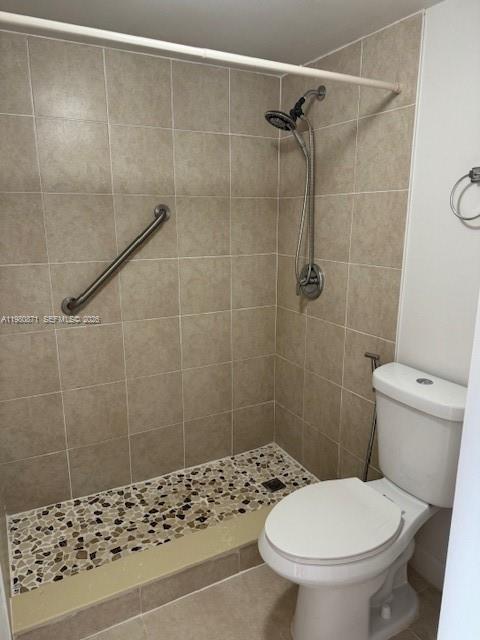 8560 SW 212th St # 306