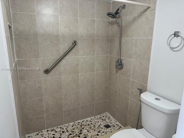 8560 SW 212th St # 306