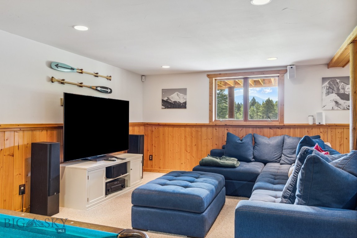 238 Great Gray Hollow