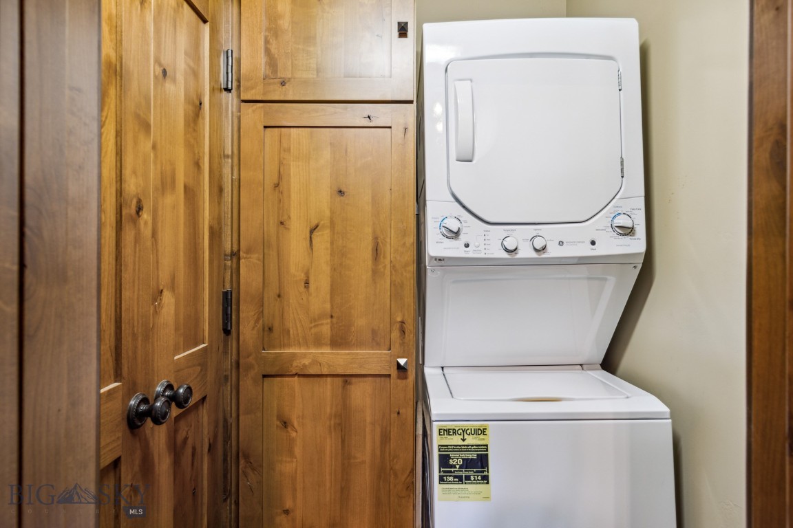 238 Great Gray Hollow