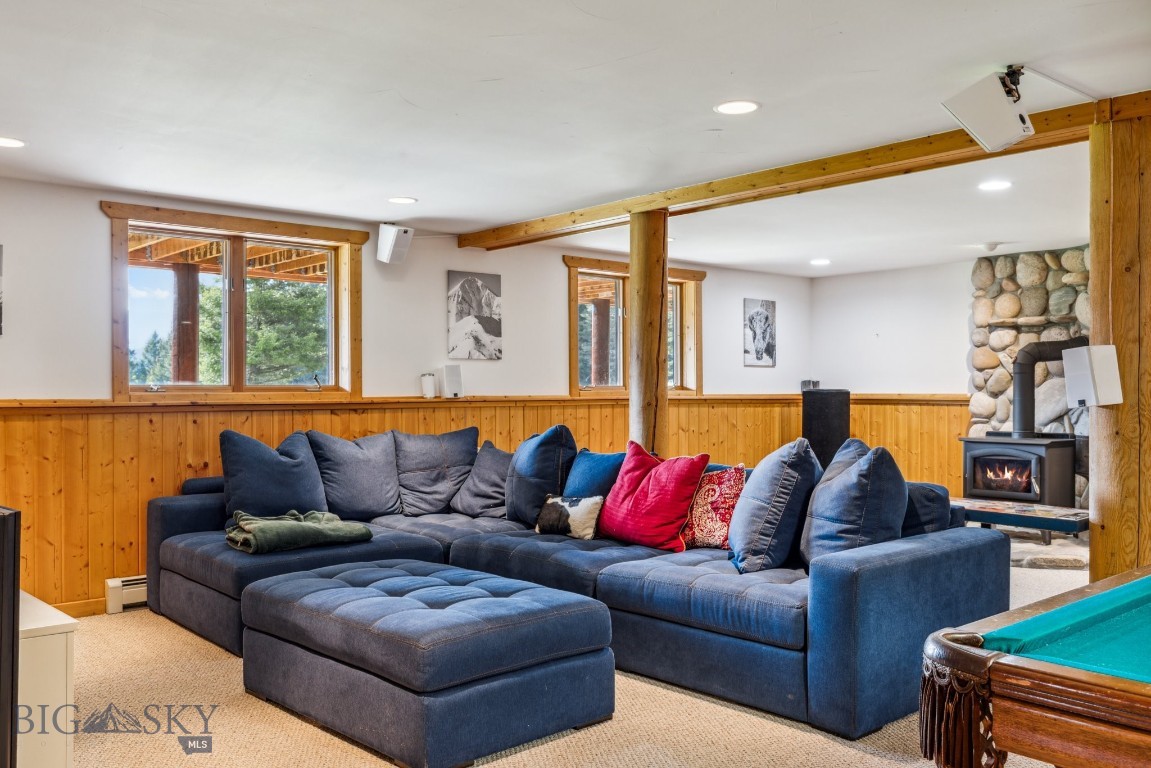 238 Great Gray Hollow