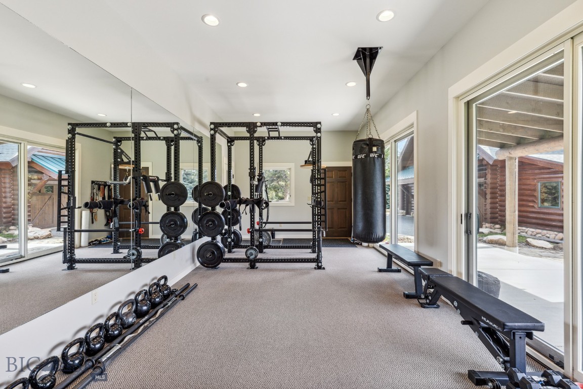 238 Great Gray Hollow