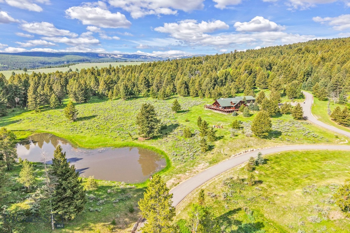 238 Great Gray Hollow