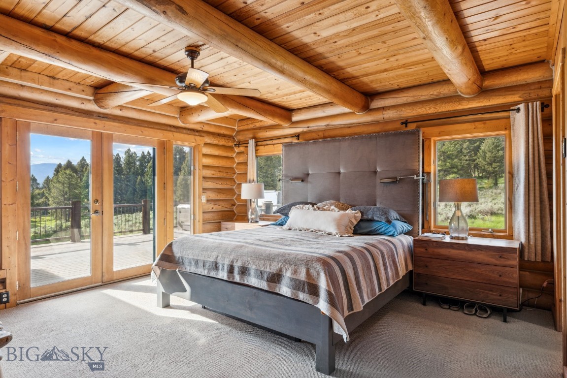 238 Great Gray Hollow