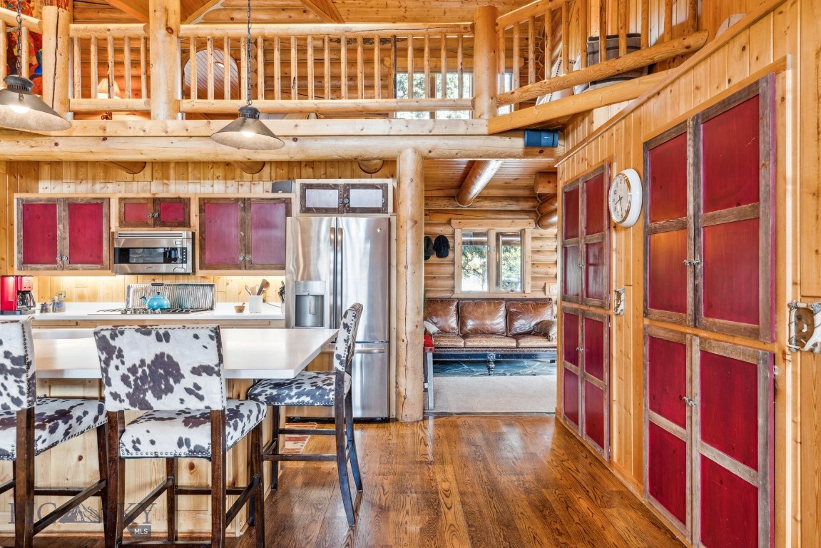 238 Great Gray Hollow