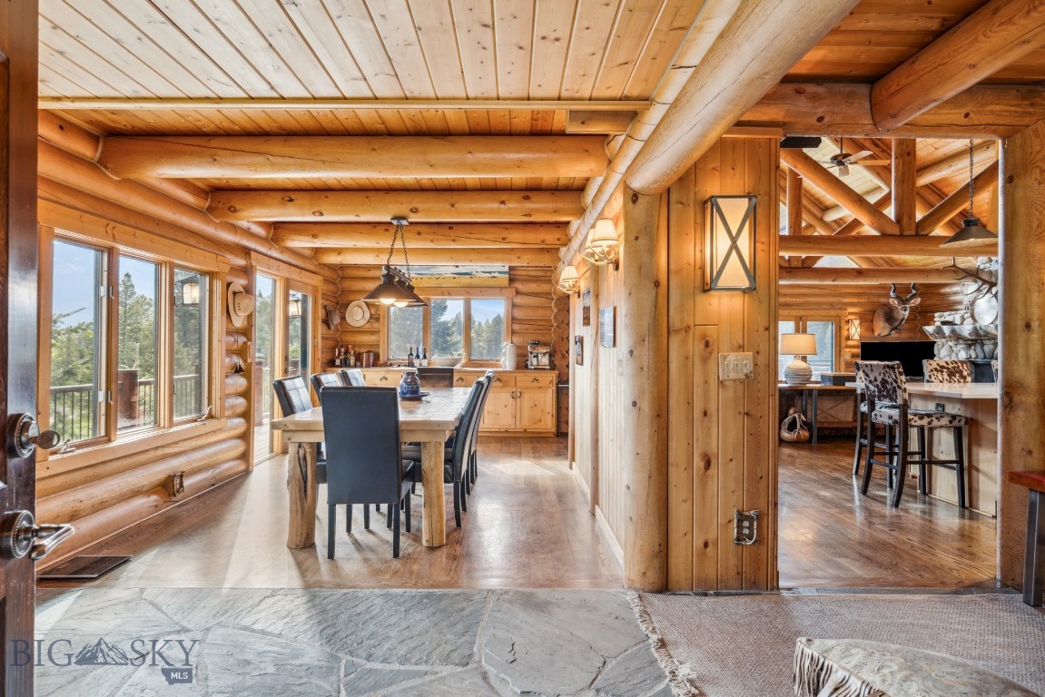 238 Great Gray Hollow