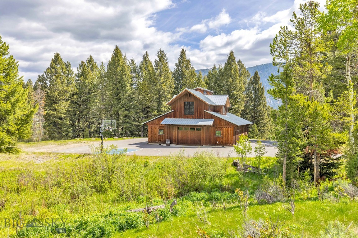 238 Great Gray Hollow