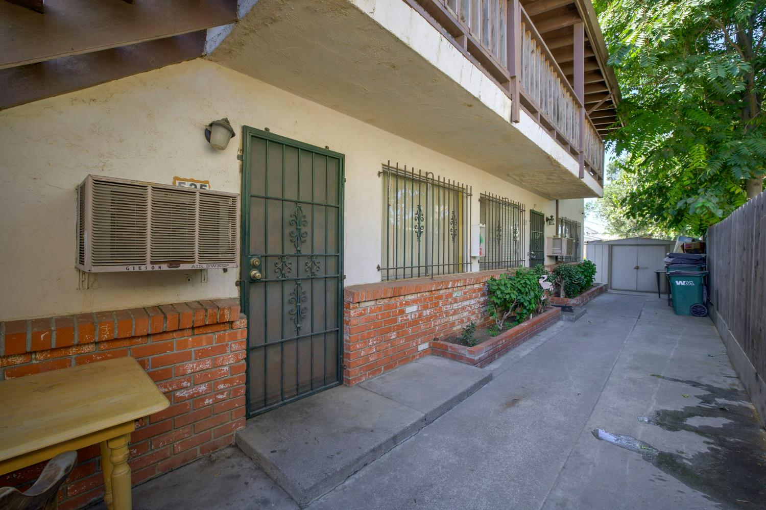 525 S California Street