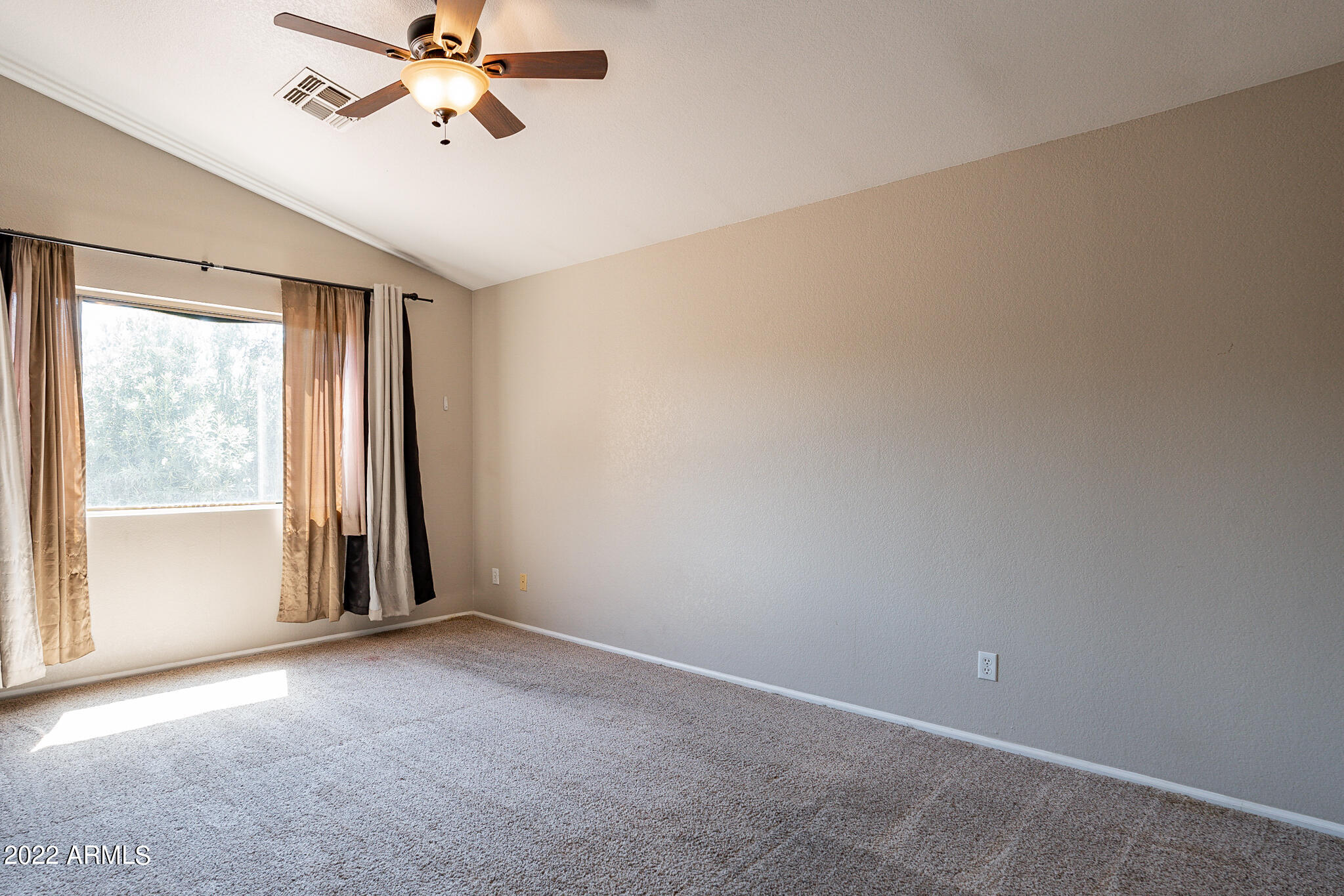 1331 E VERNOA Street Unit: 23