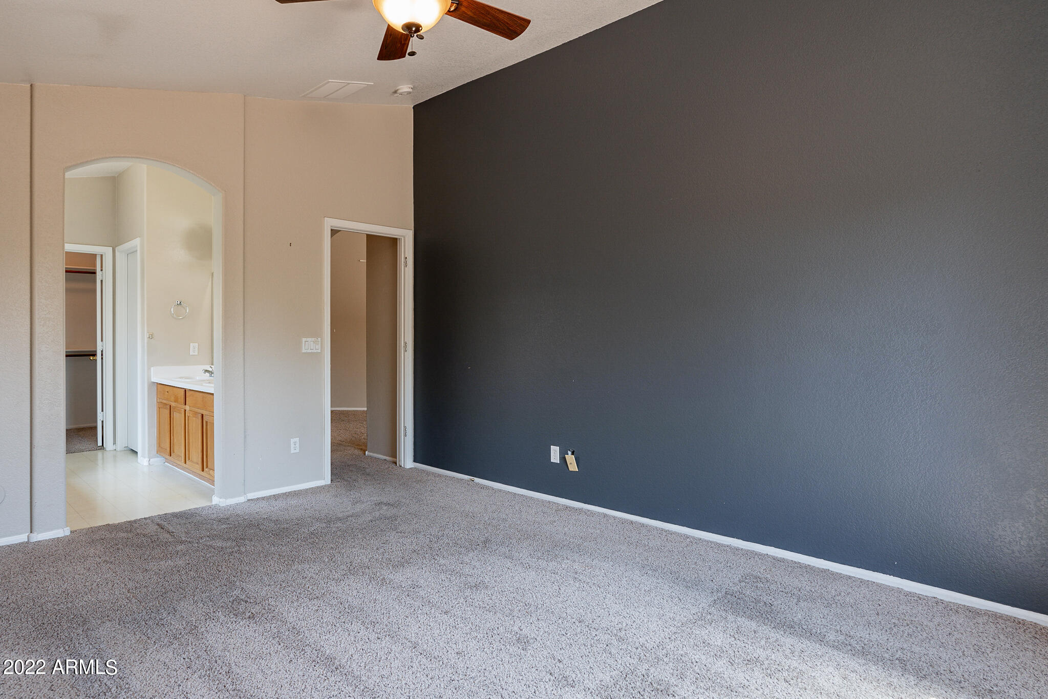 1331 E VERNOA Street Unit: 23