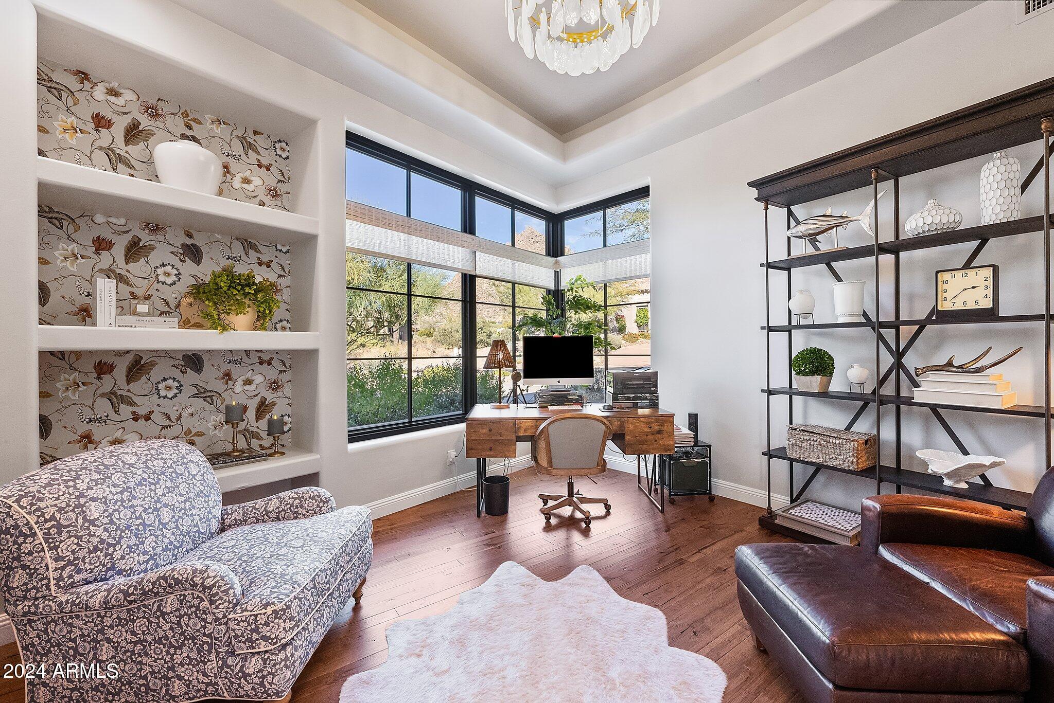 10801 E HAPPY VALLEY Road, 10