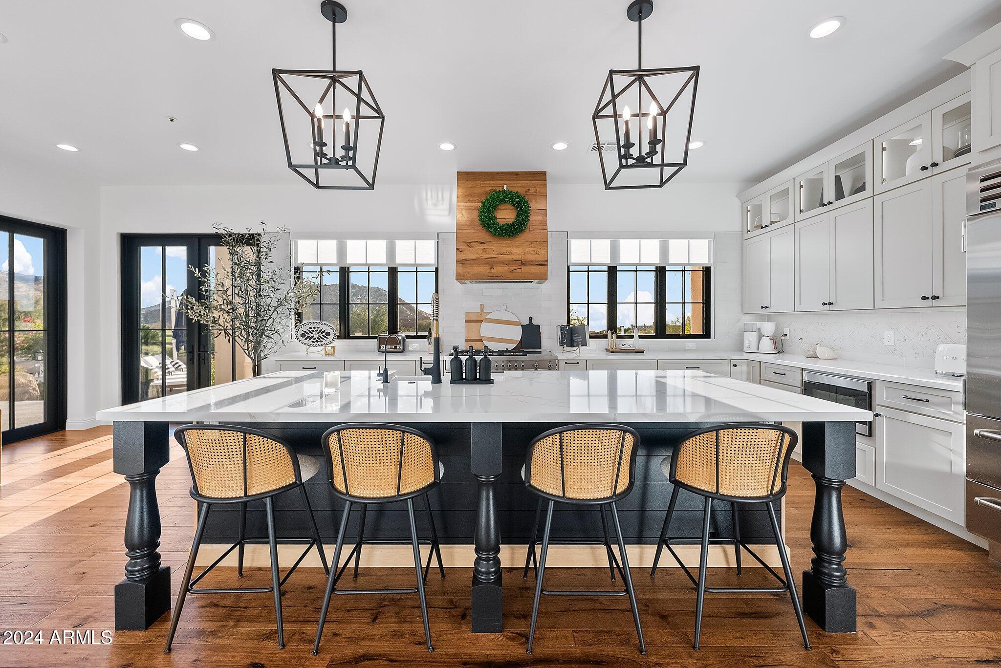 10801 E HAPPY VALLEY Road, 10