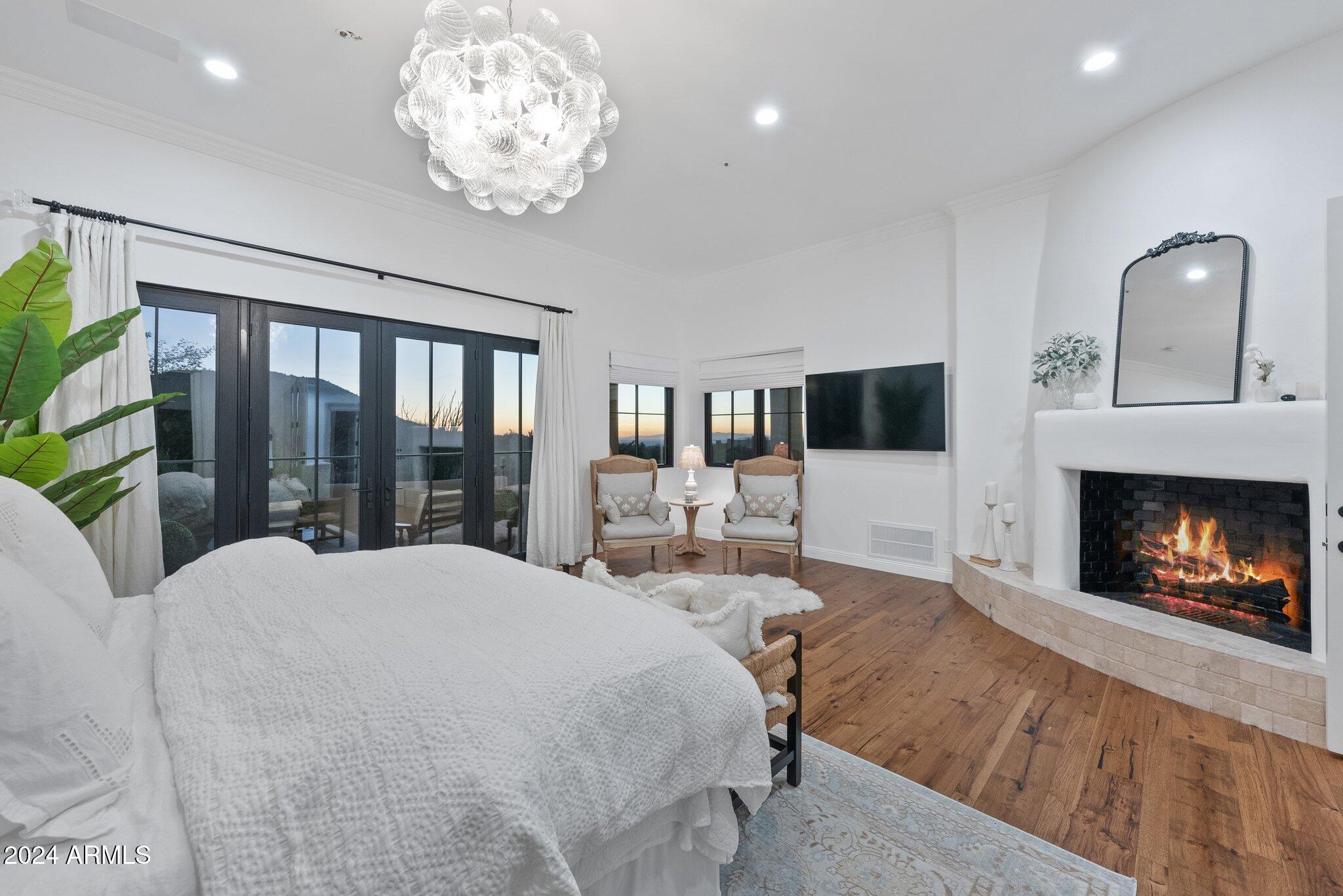 10801 E HAPPY VALLEY Road, 10