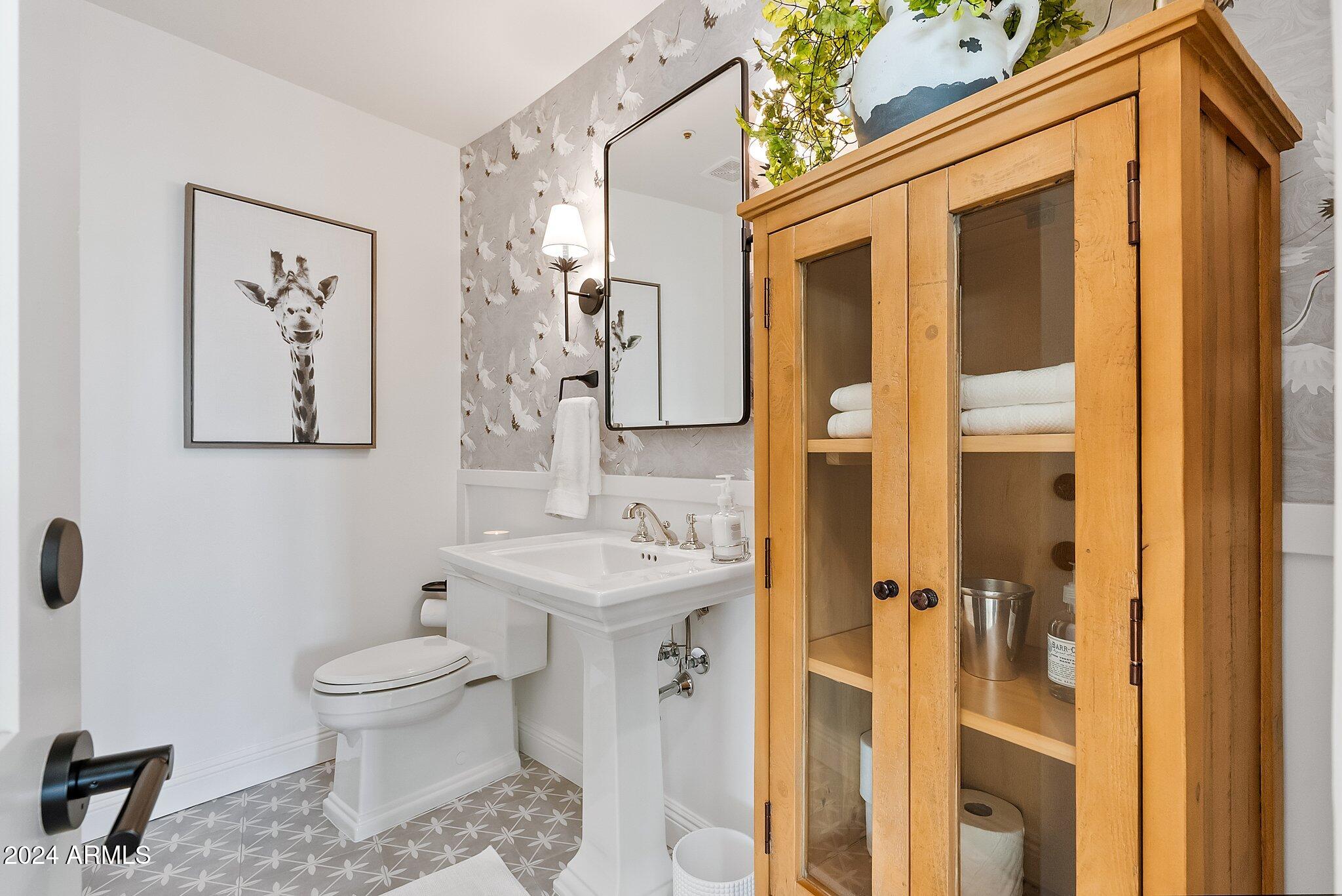 10801 E HAPPY VALLEY Road, 10