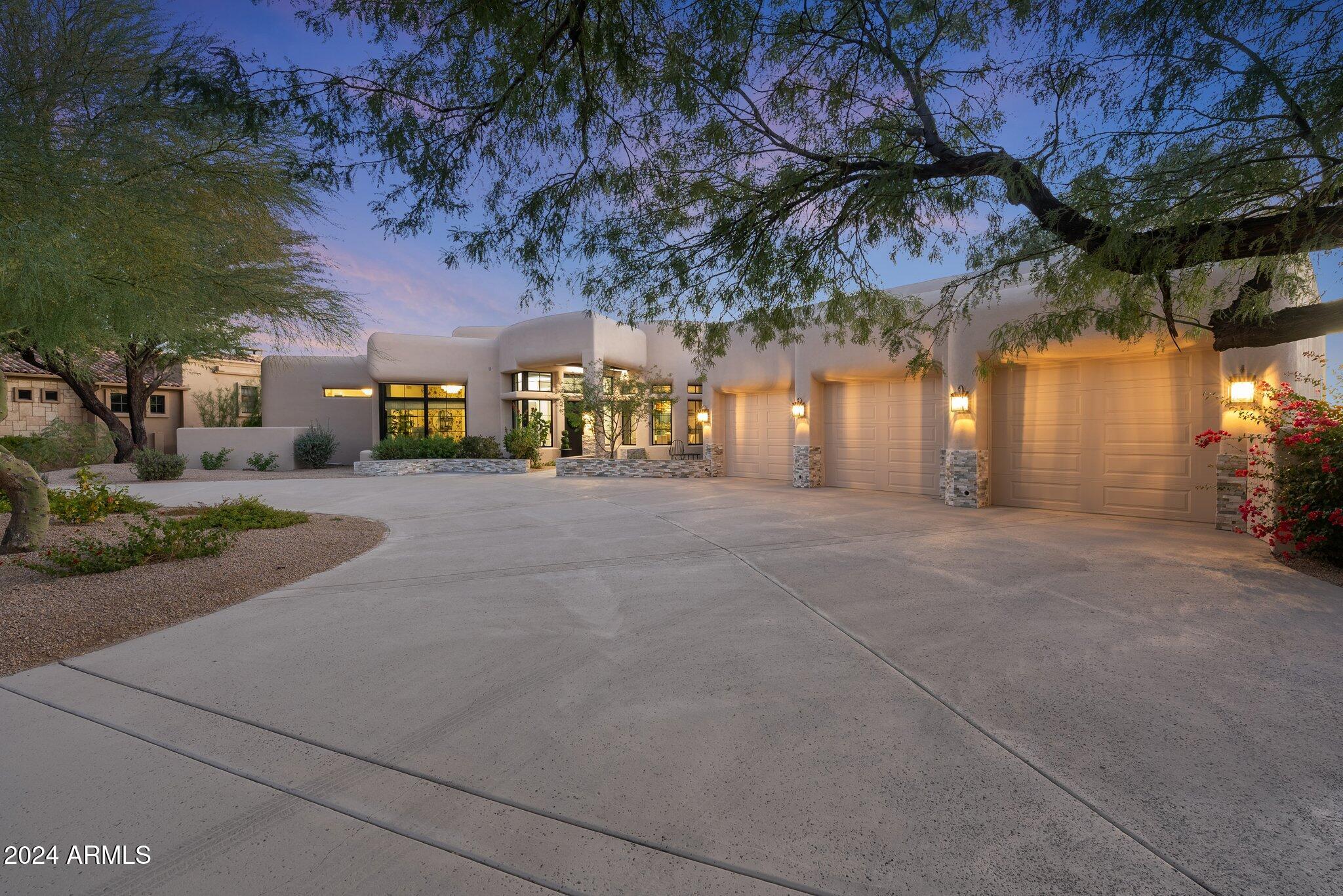 10801 E HAPPY VALLEY Road, 10
