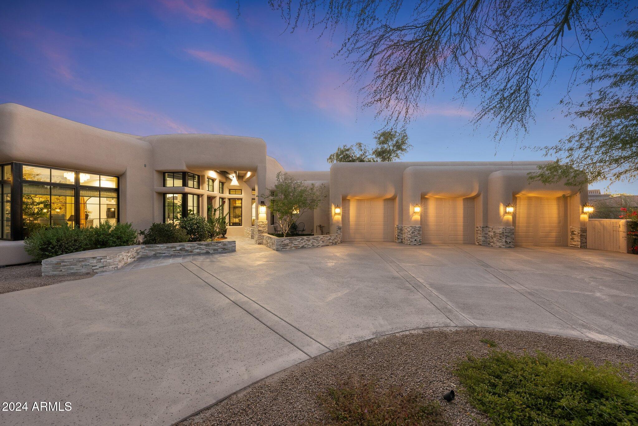 10801 E HAPPY VALLEY Road, 10