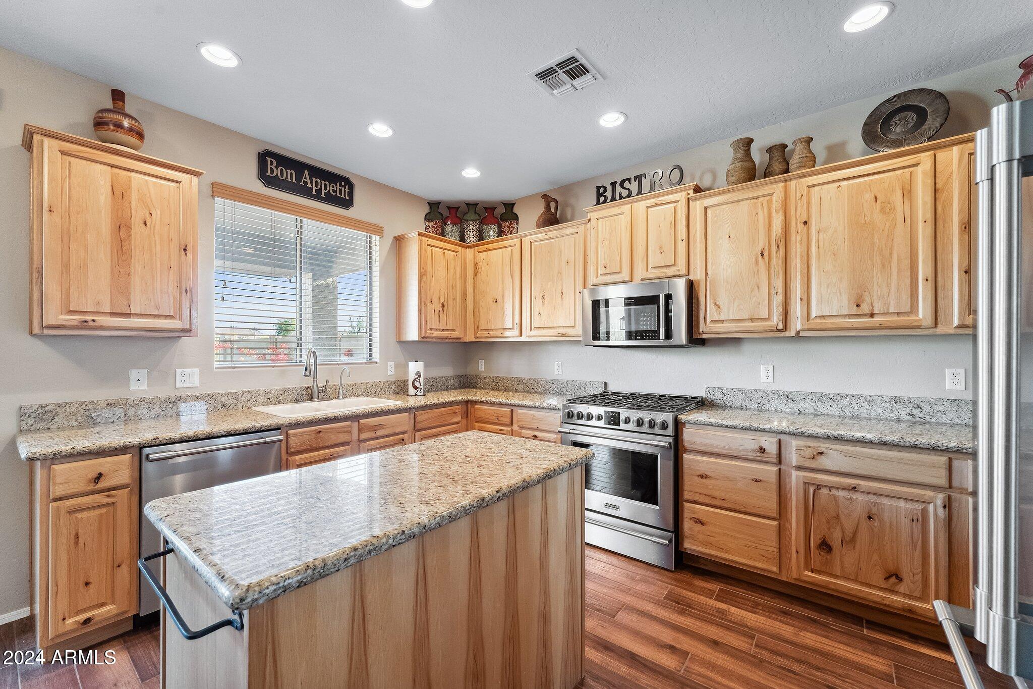 4091 S HACKBERRY Trail