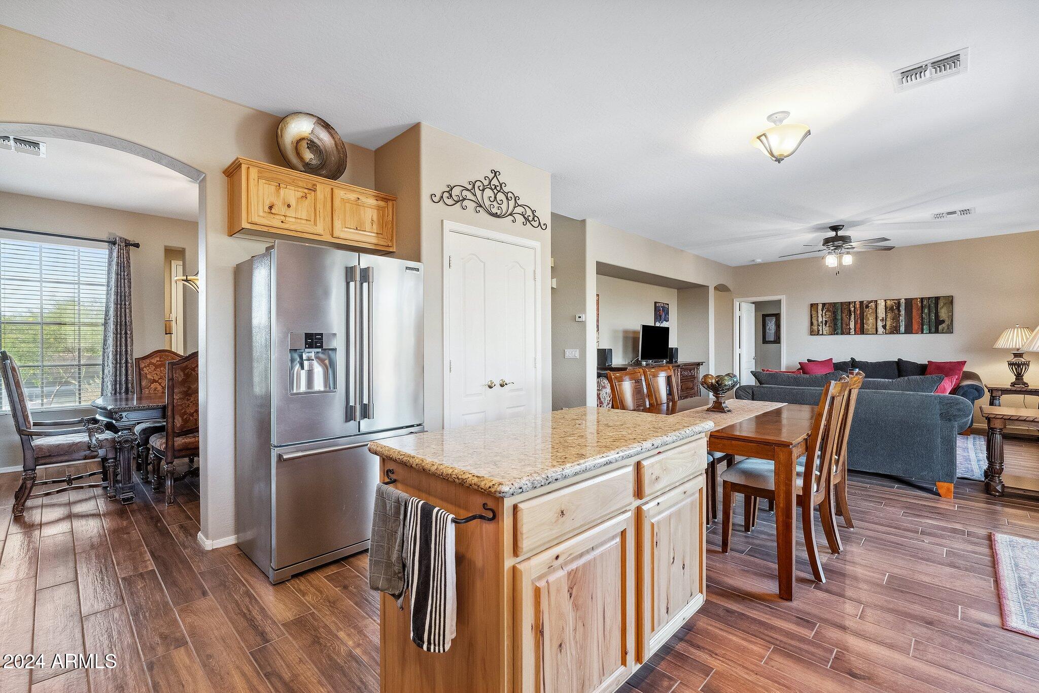 4091 S HACKBERRY Trail