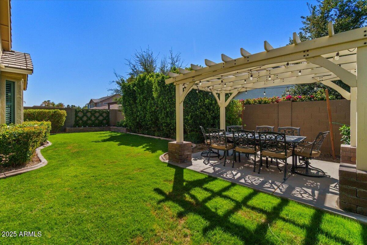 7537 E PLATA Avenue