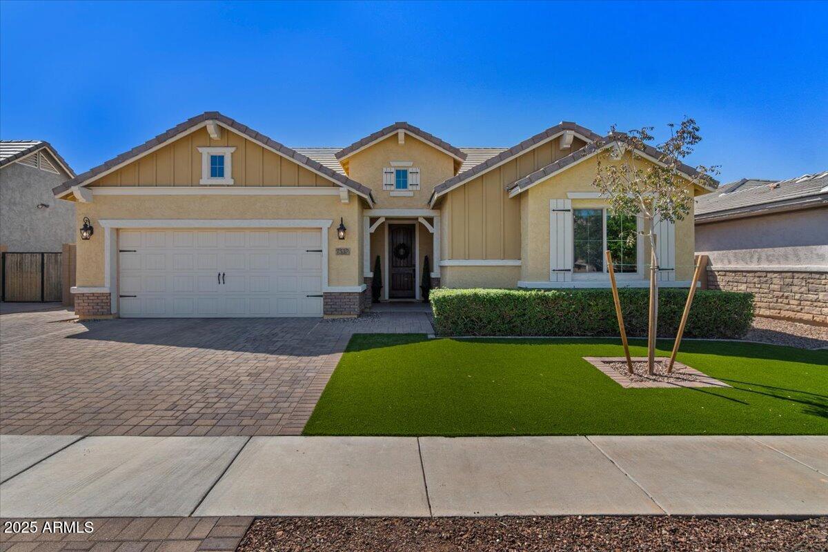 7537 E PLATA Avenue