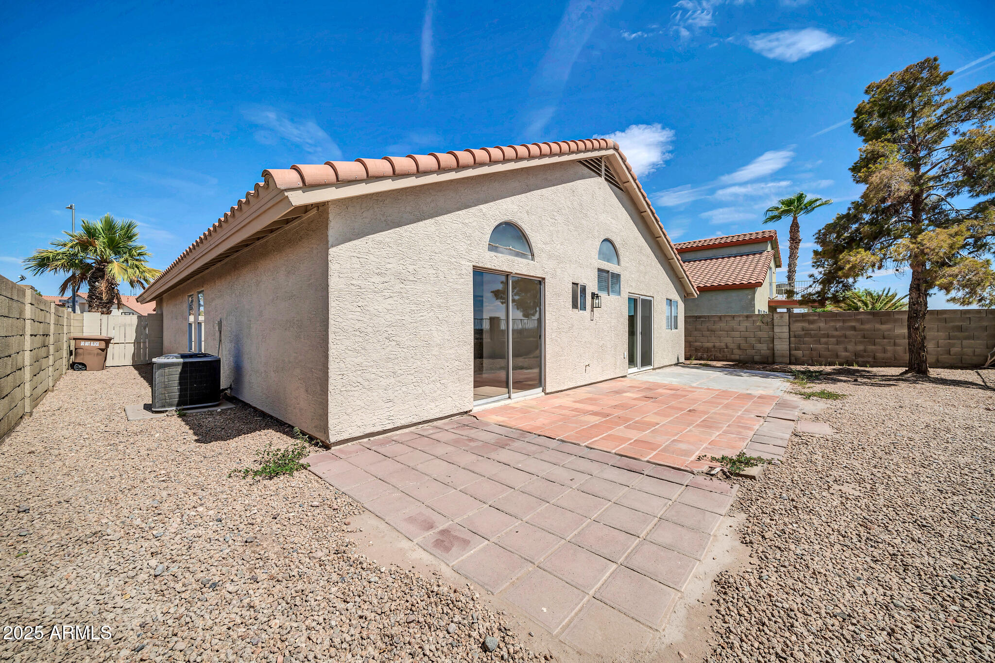 8742 N 114TH Avenue