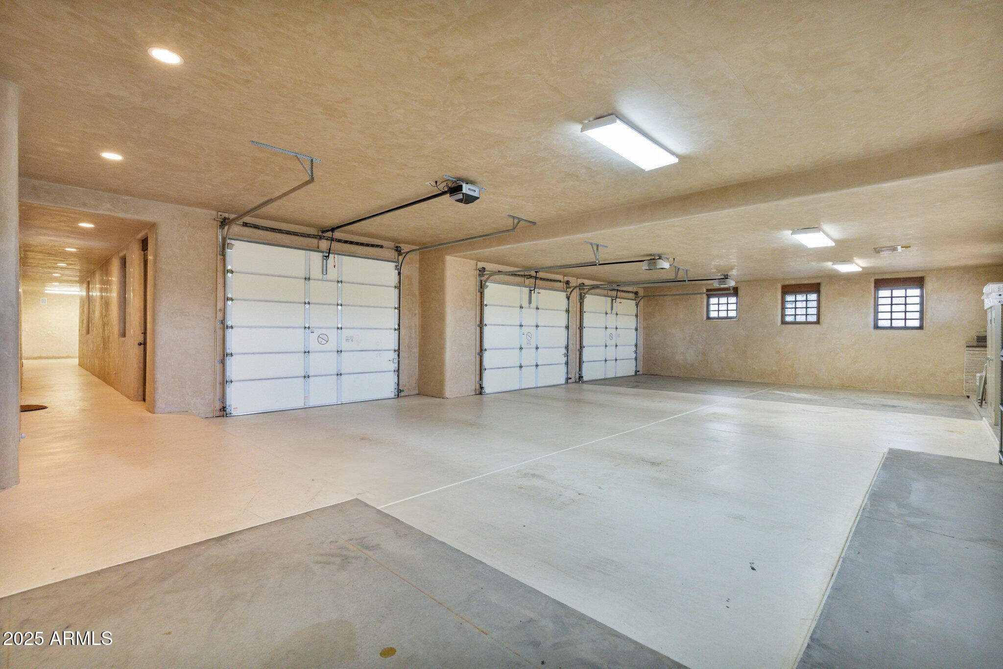 3307 N MOUNTAIN VIEW Road