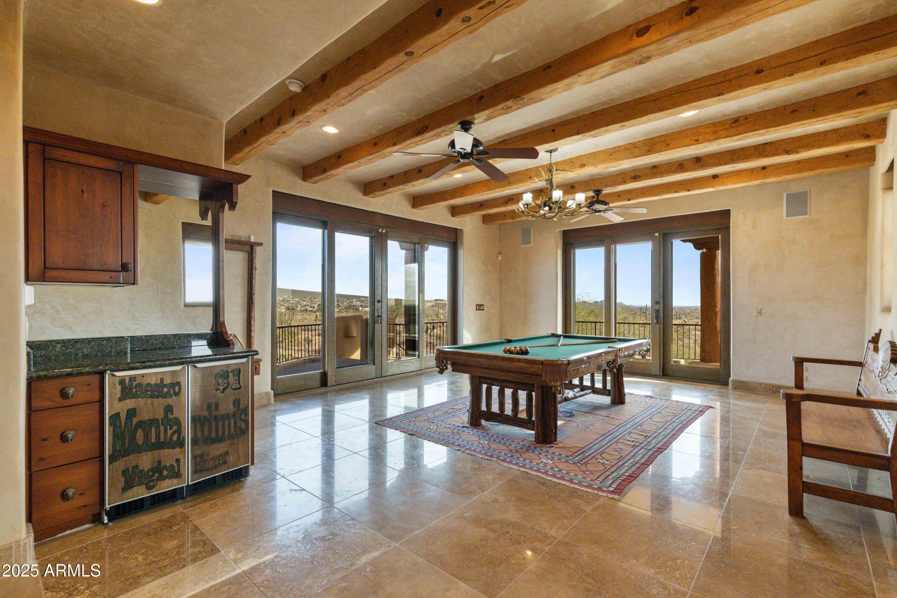3307 N MOUNTAIN VIEW Road