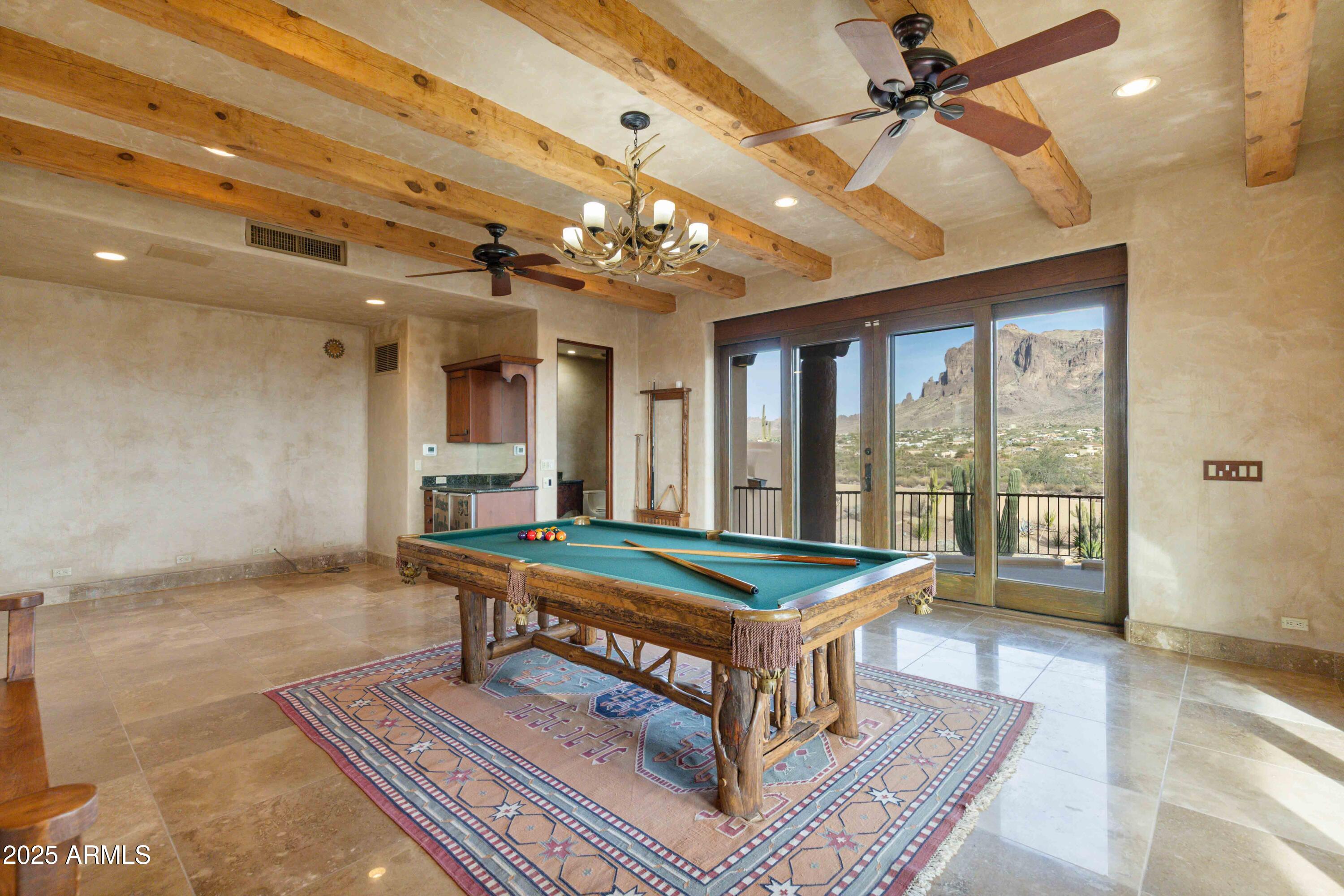 3307 N MOUNTAIN VIEW Road