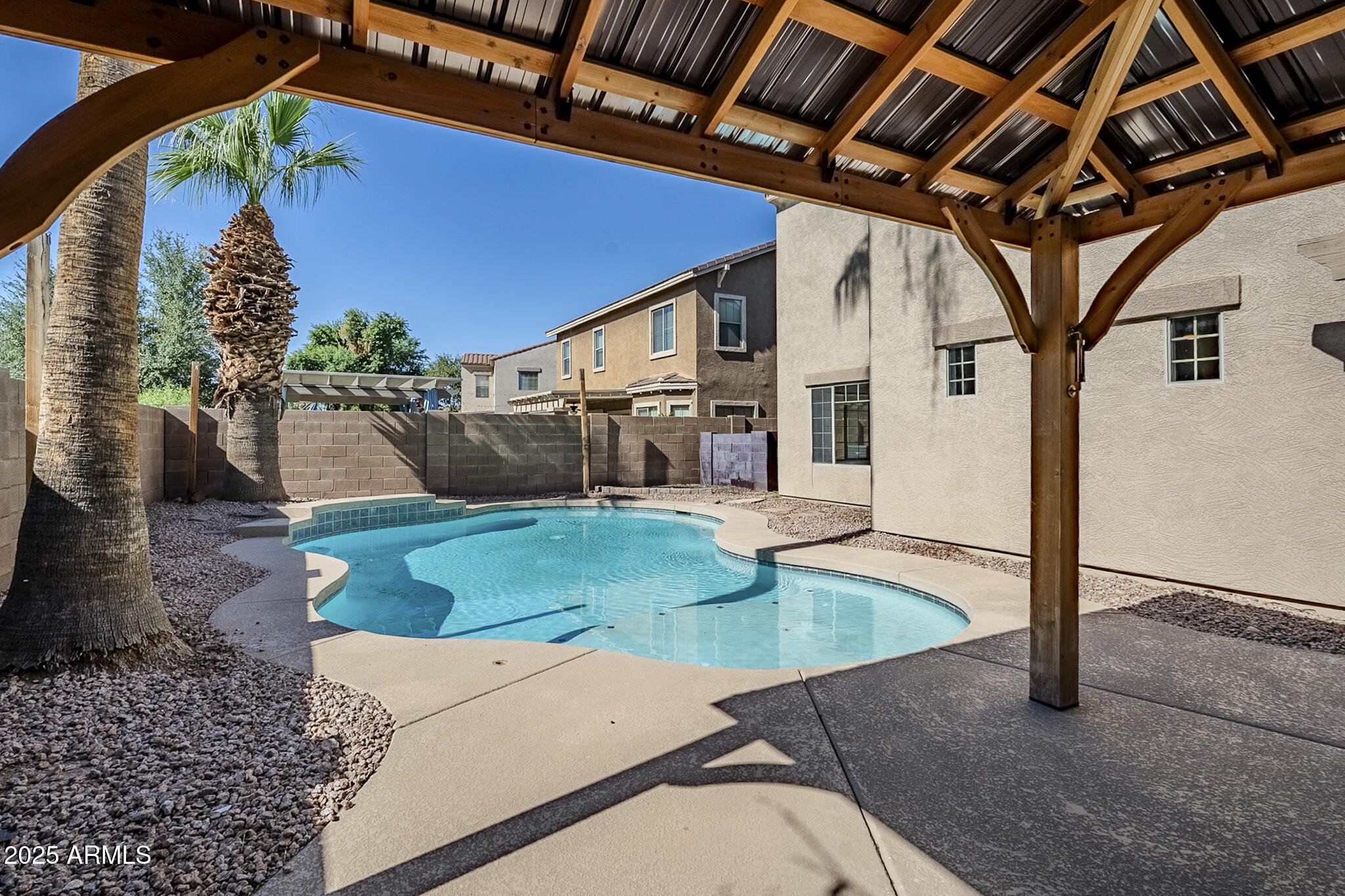 1273 E HAMPTON Lane
