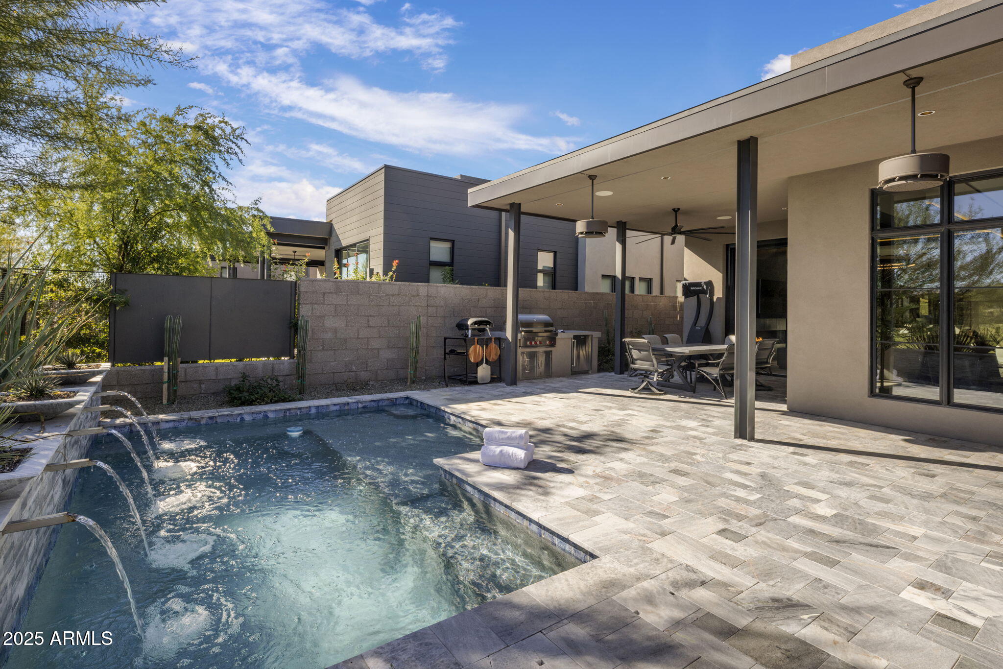 37200 N CAVE CREEK Road 1051