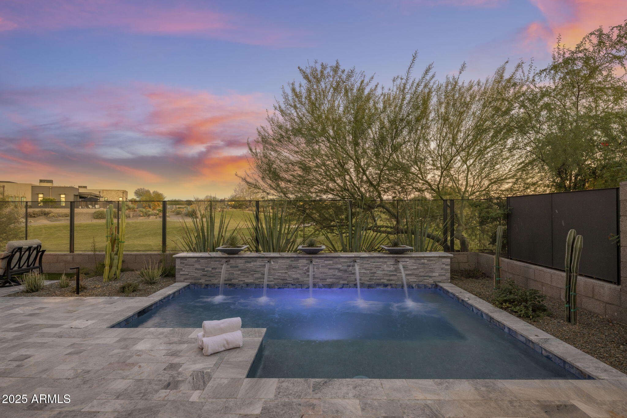 37200 N CAVE CREEK Road 1051