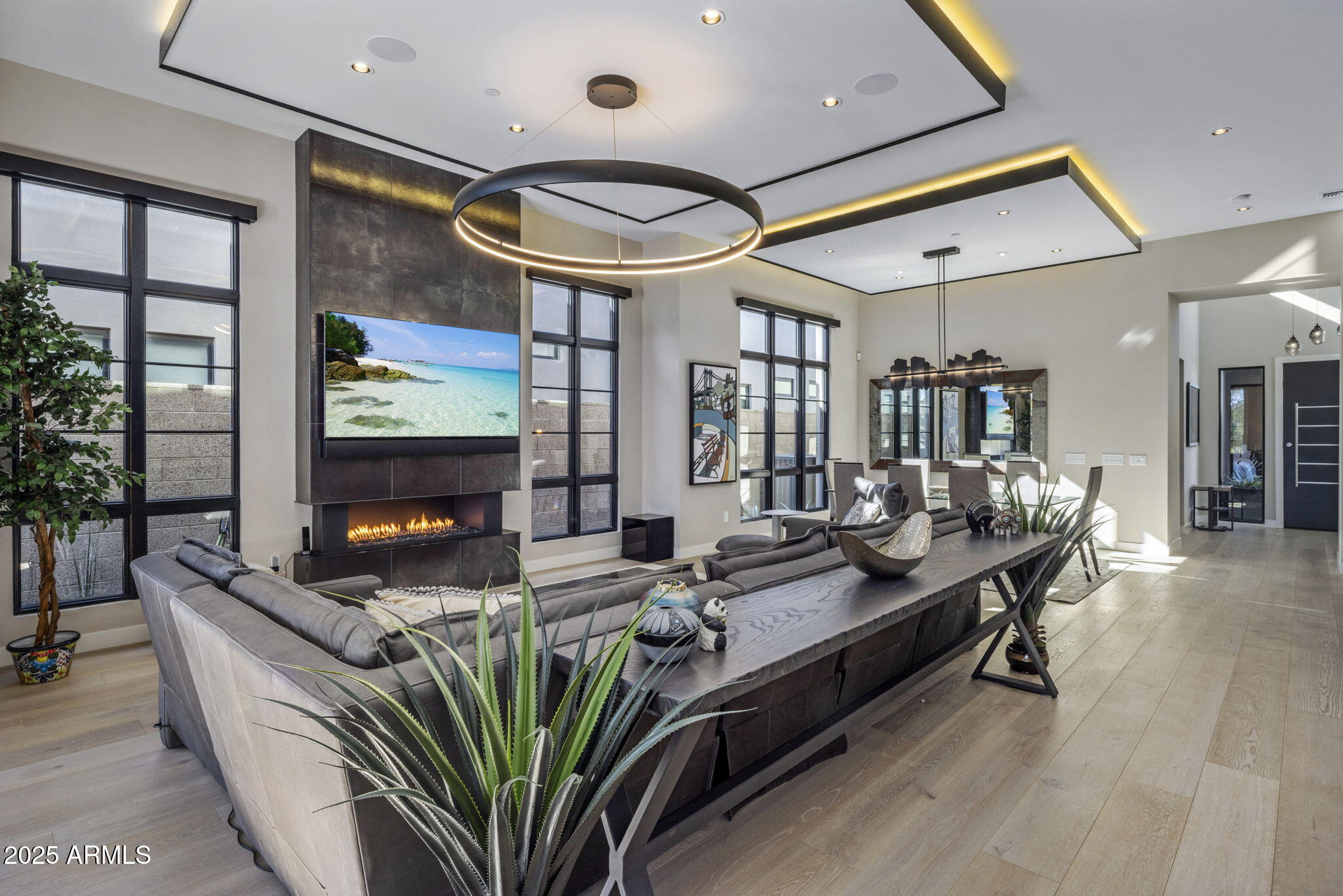 37200 N CAVE CREEK Road 1051