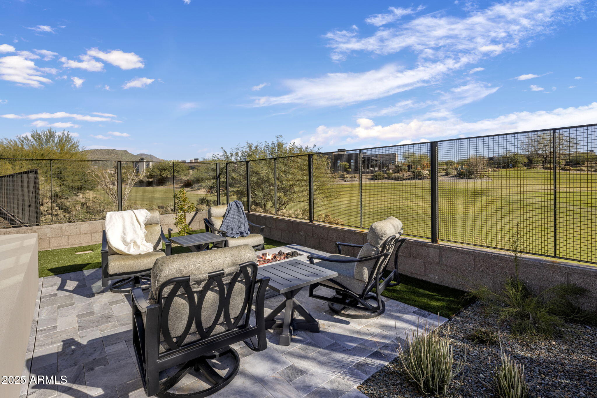 37200 N CAVE CREEK Road 1051