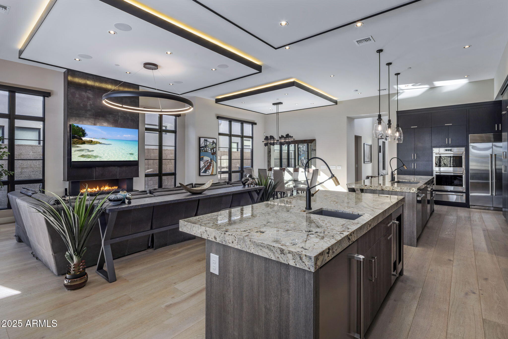 37200 N CAVE CREEK Road 1051