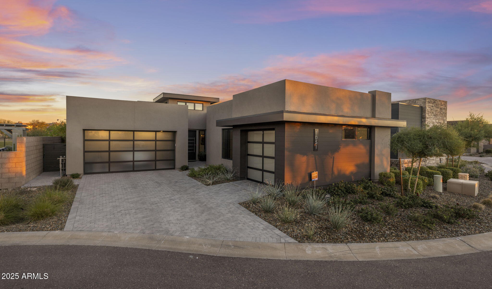37200 N CAVE CREEK Road 1051
