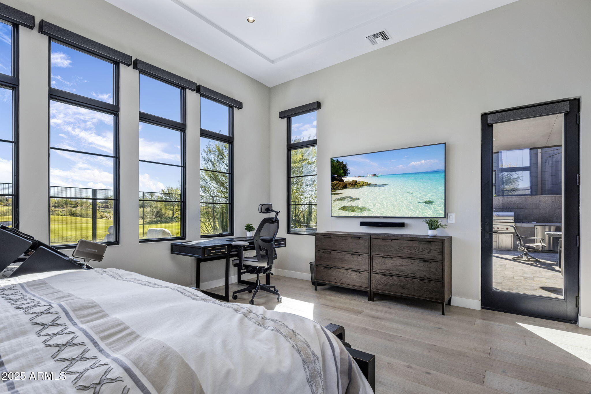 37200 N CAVE CREEK Road 1051
