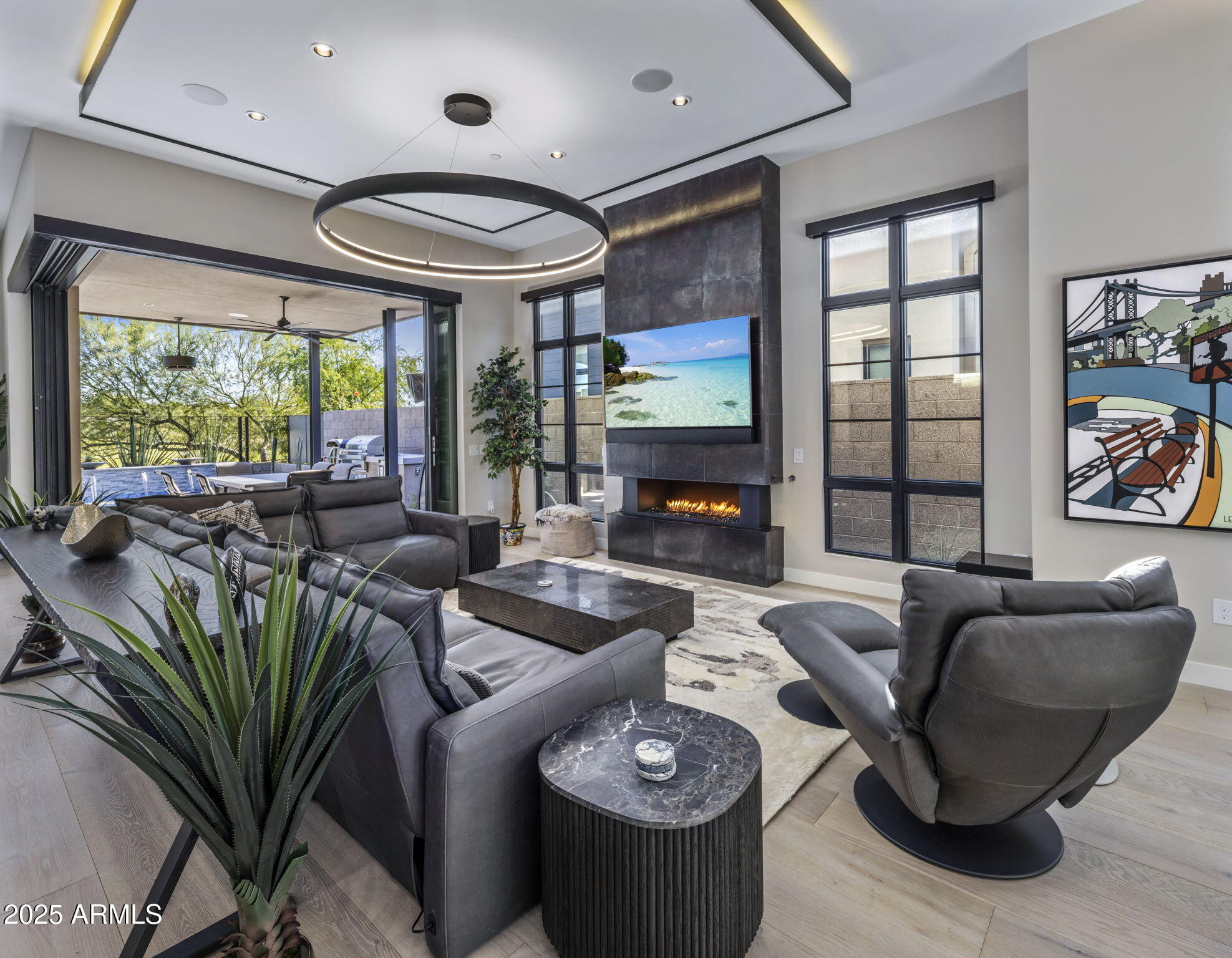 37200 N CAVE CREEK Road 1051