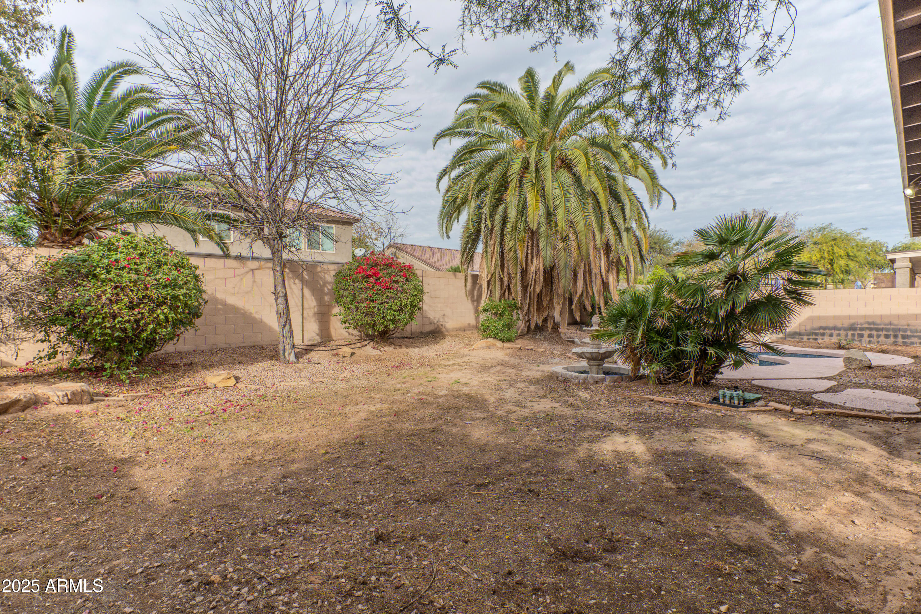 1370 S CENTRAL Drive