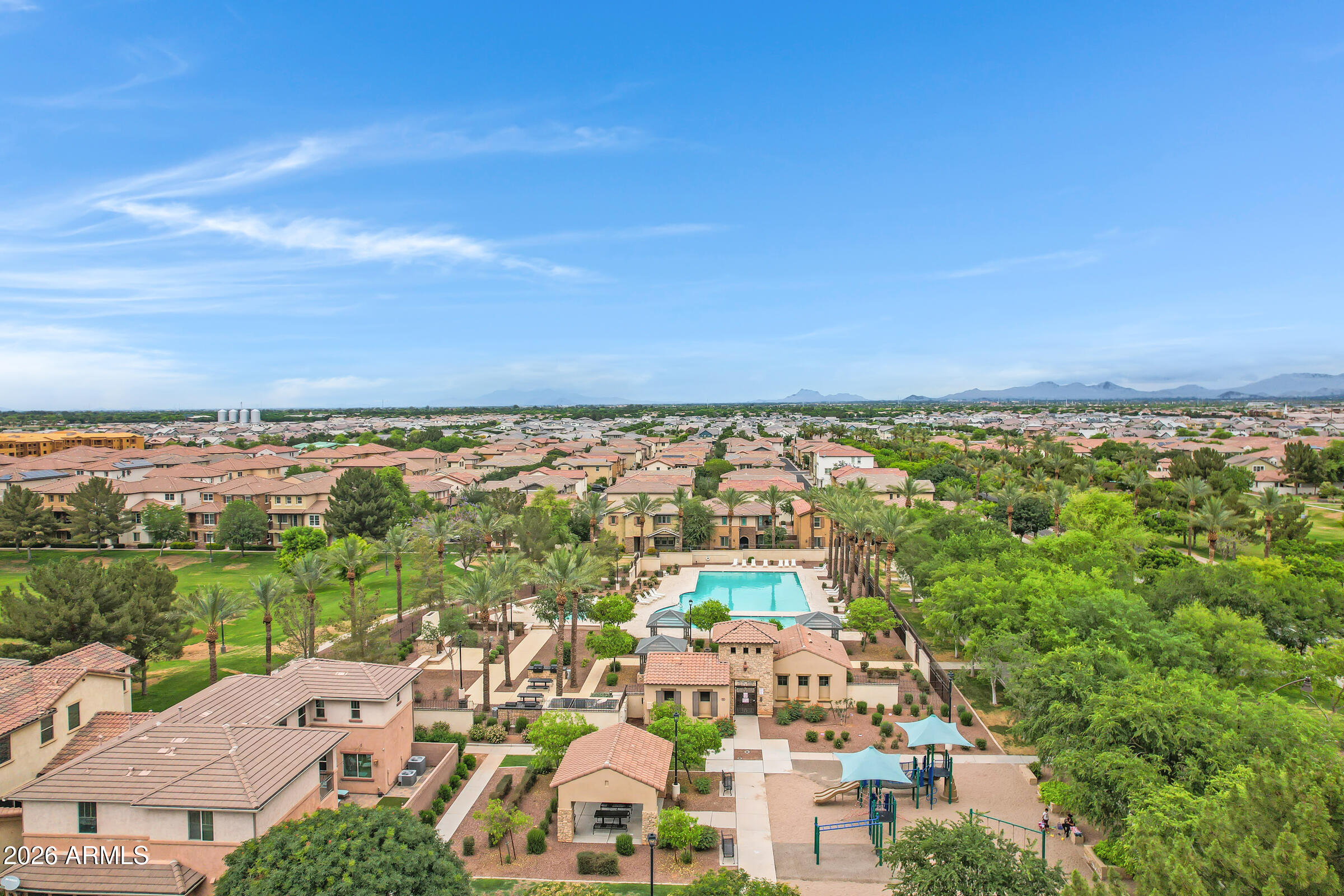 894 S UTILIS Drive