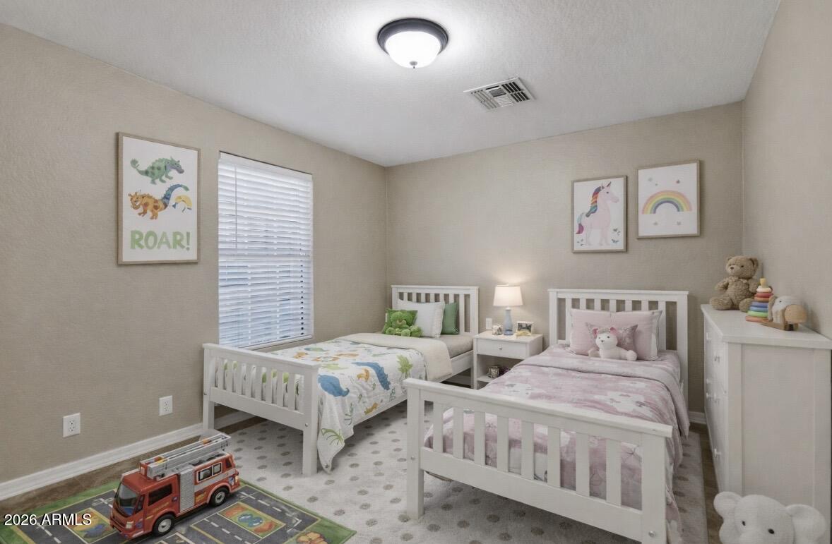 894 S UTILIS Drive
