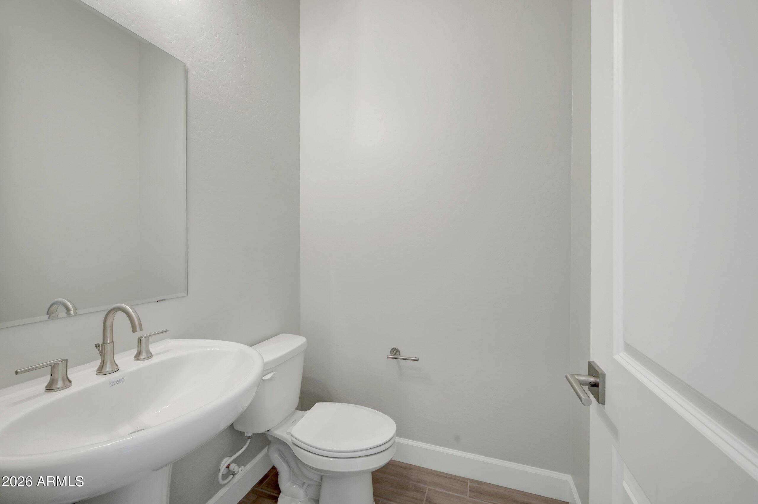 2909 E PICUAL Avenue