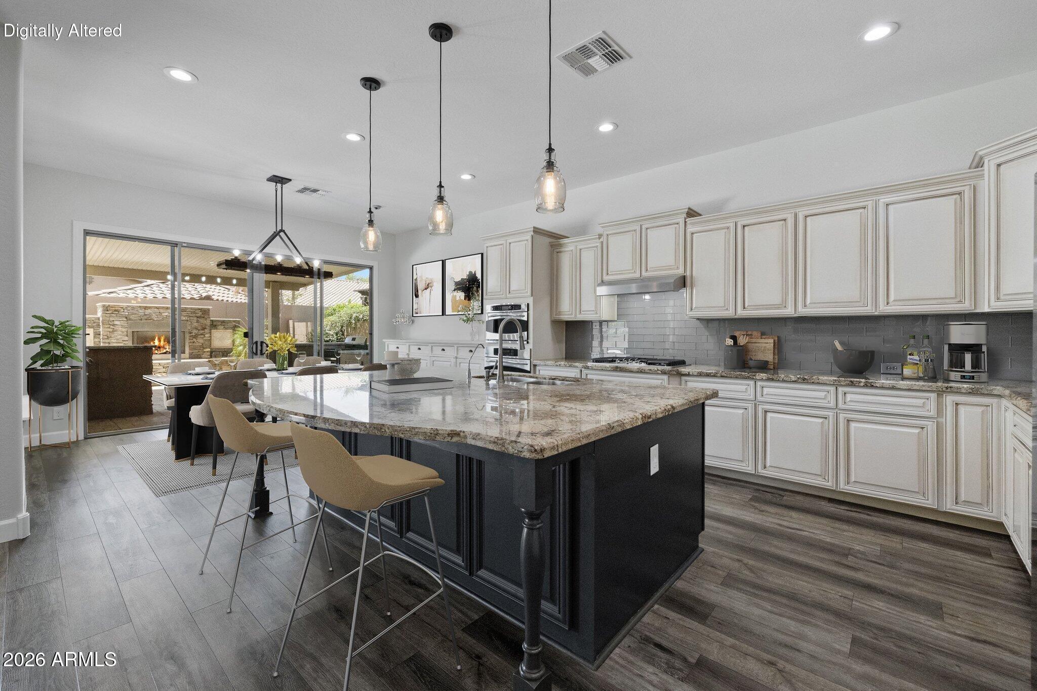 3941 E NOLAN Drive