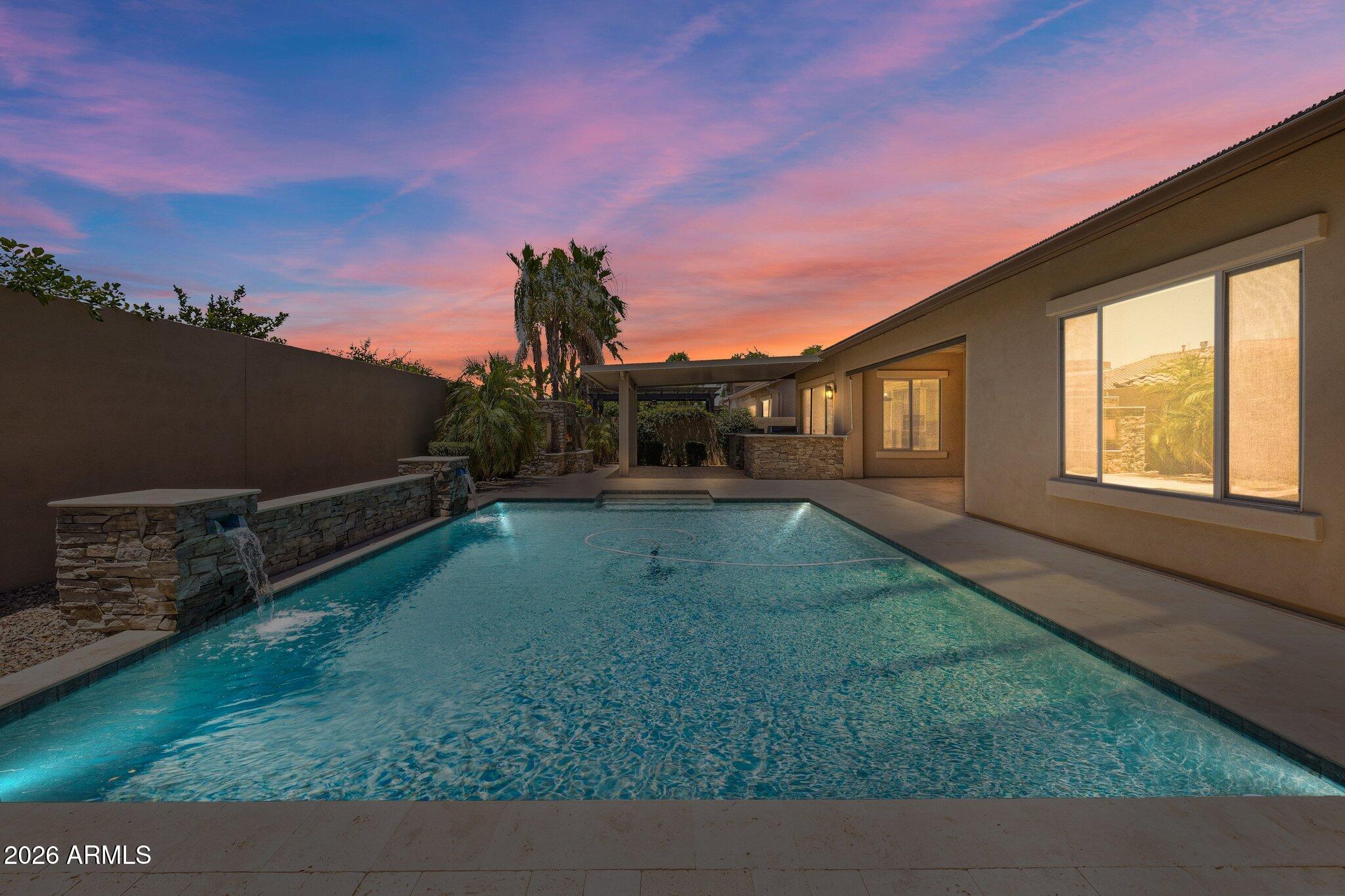 3941 E NOLAN Drive