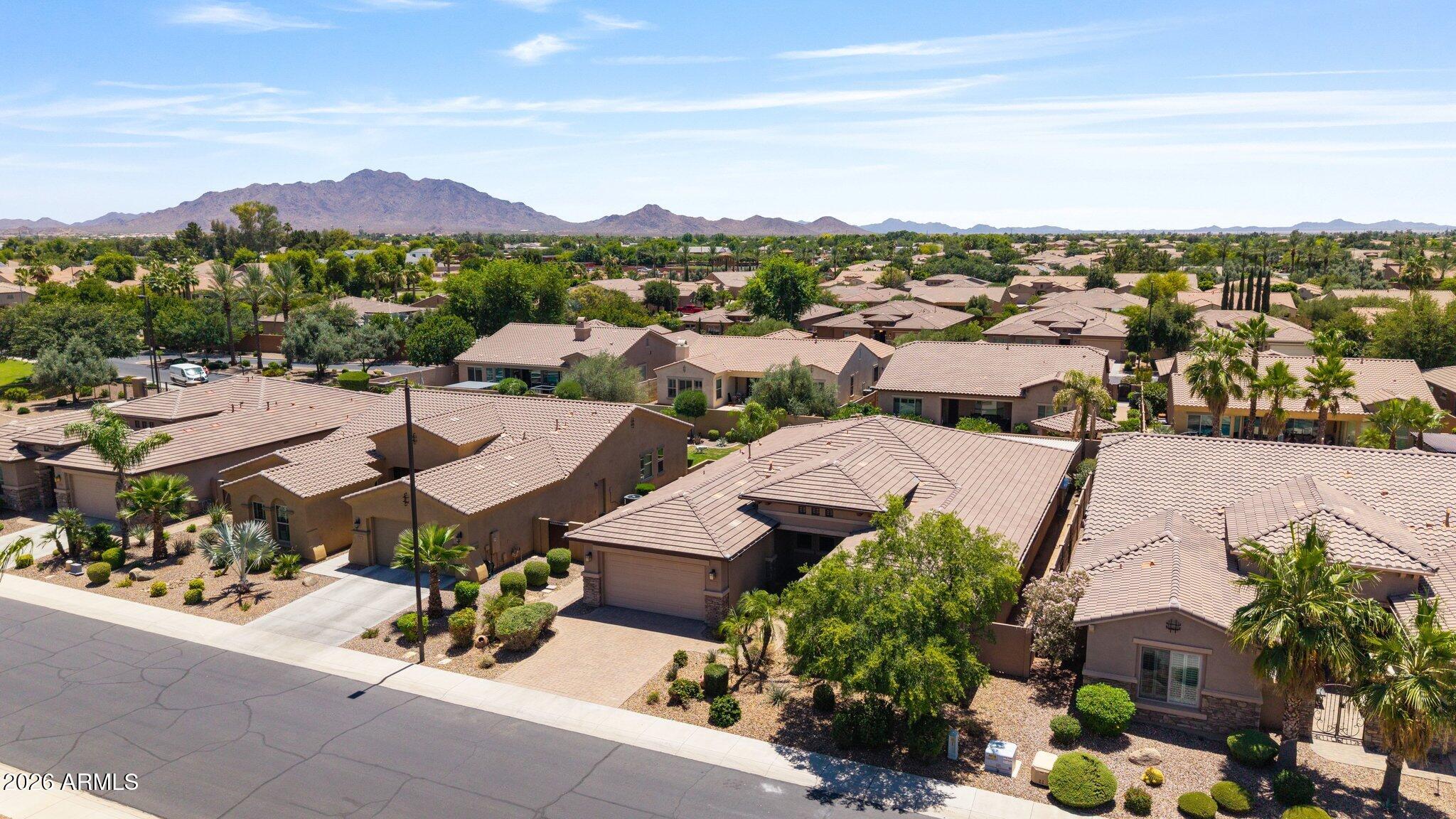 3941 E NOLAN Drive