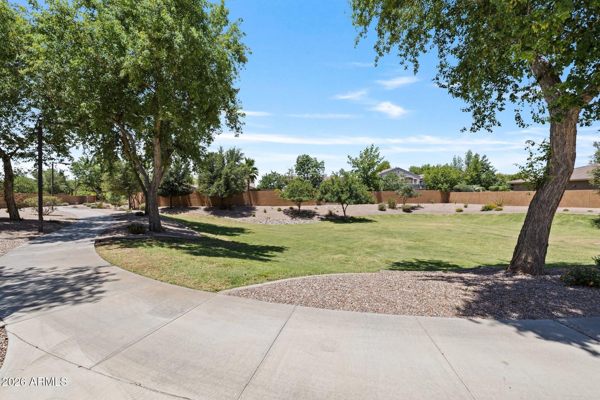 3941 E NOLAN Drive