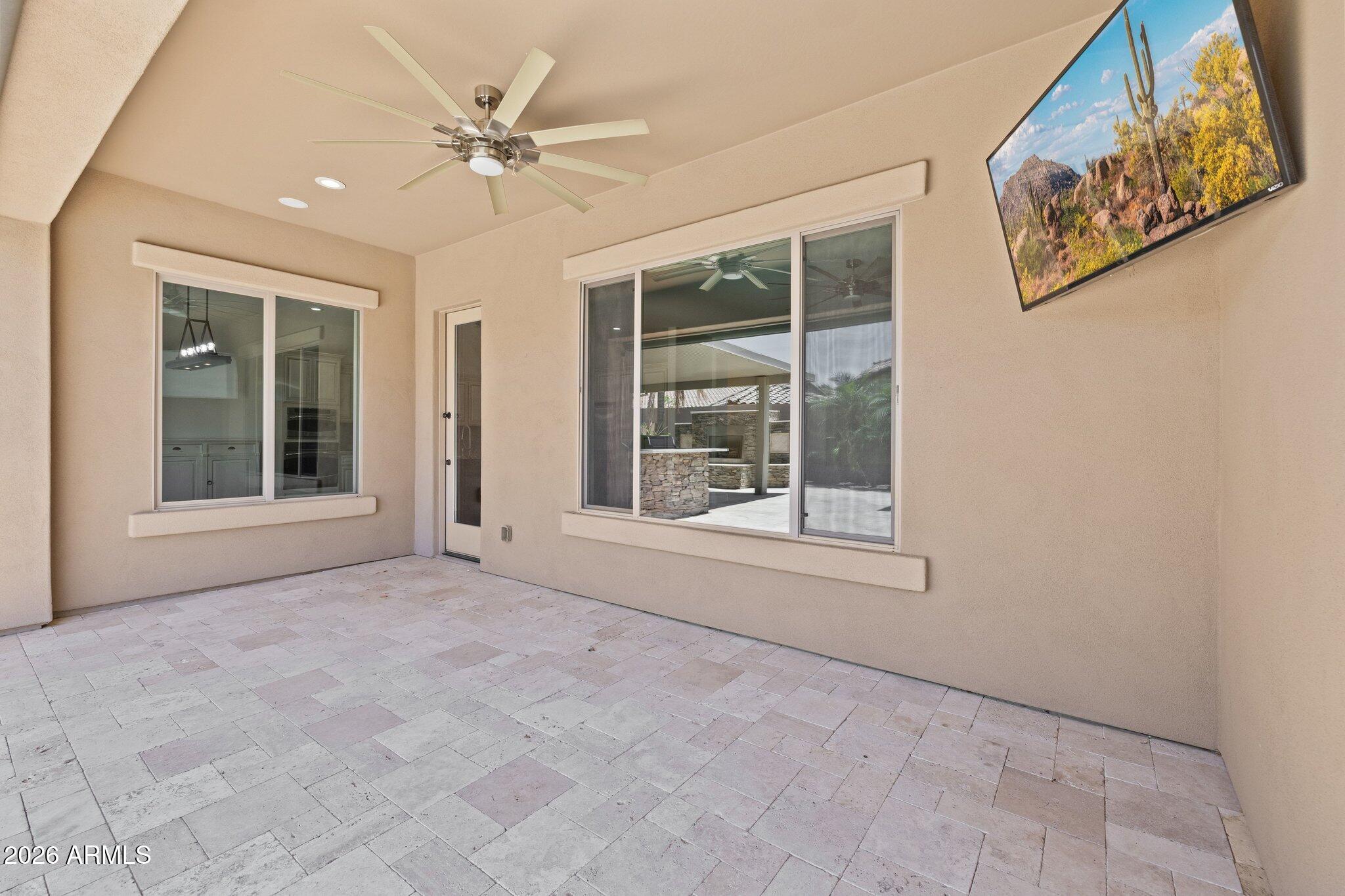 3941 E NOLAN Drive