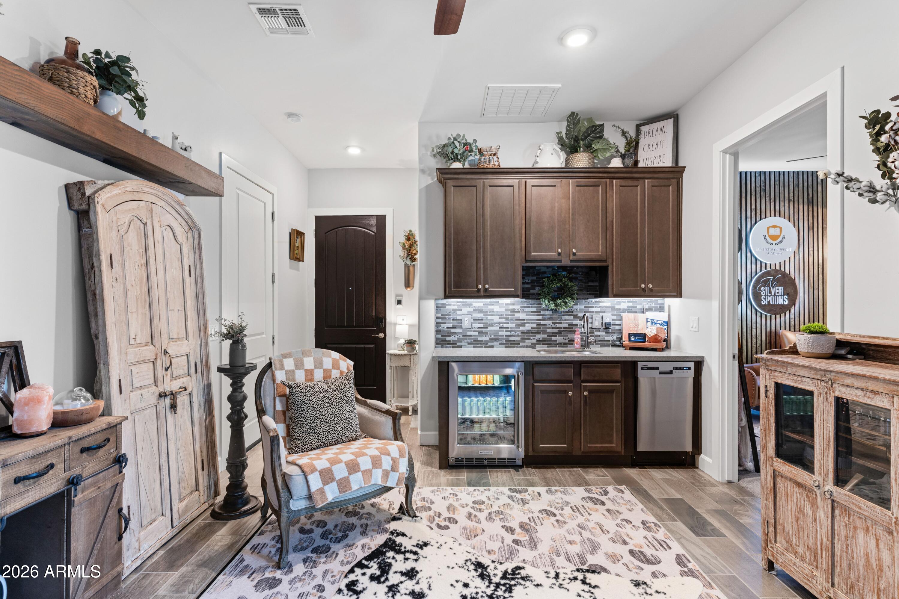 21022 E AQUARIUS Way