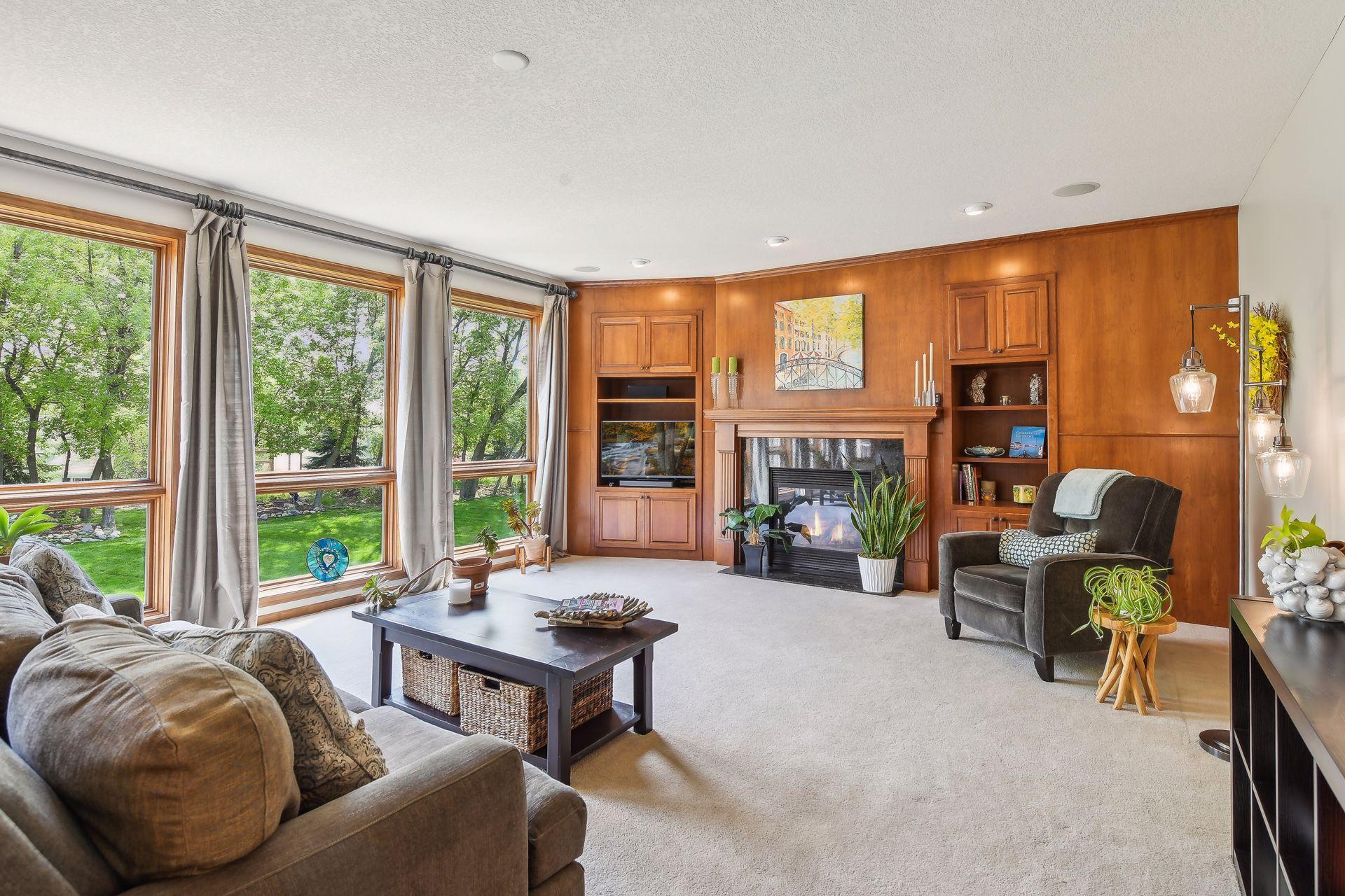 6895 Ruby Lane